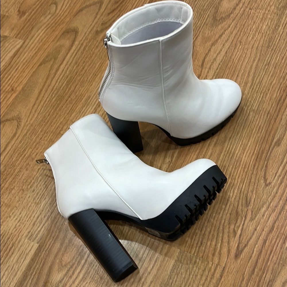 Wild Diva White and Black Heeled Boots
